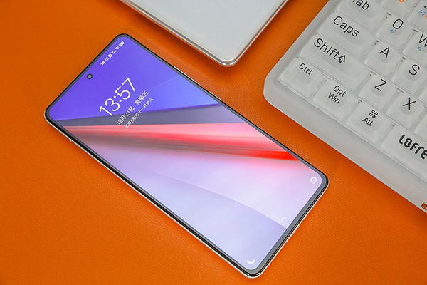 vivo iQOO 11屏幕分辨率是多少