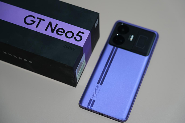 realme真我GT Neo5有没有长焦镜头