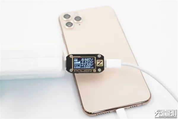 iPhone12 标配充电线曝光，终于换了！