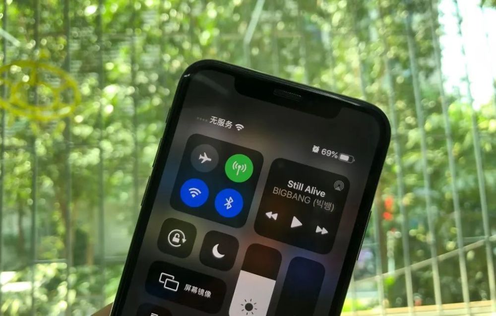 别等了，苹果自研基带可能要 iPhone 17！