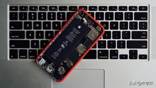 苹果手机自动重启是什么原因（iphone11卡住重启的解决方法）