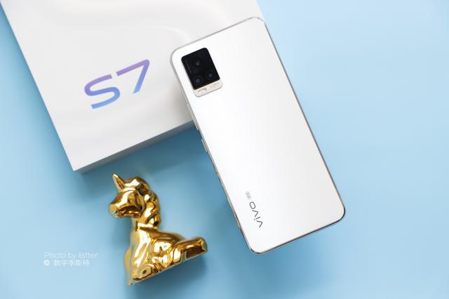 vivo s7深度评测[vivos7手机怎么样]