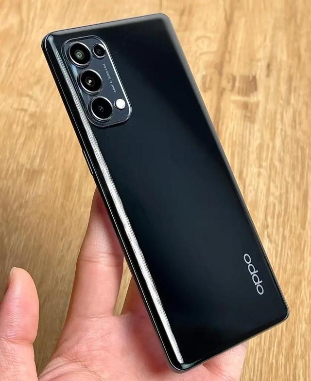 opporeno5续航怎么样[opporeno5手机测评]