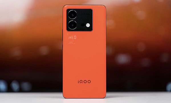 vivo iQOO Neo8有没有长焦镜头