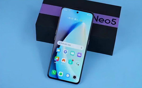 realme真我GT Neo5 Pro是直屏还是曲屏