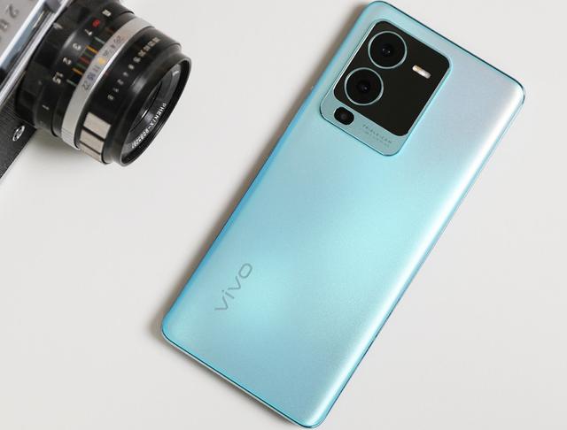 vivox80手机参数配置（vivo x80手机详细参数及价格）